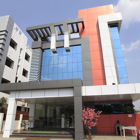 Hotel Sai Mahal Shirdi Exteriör bild