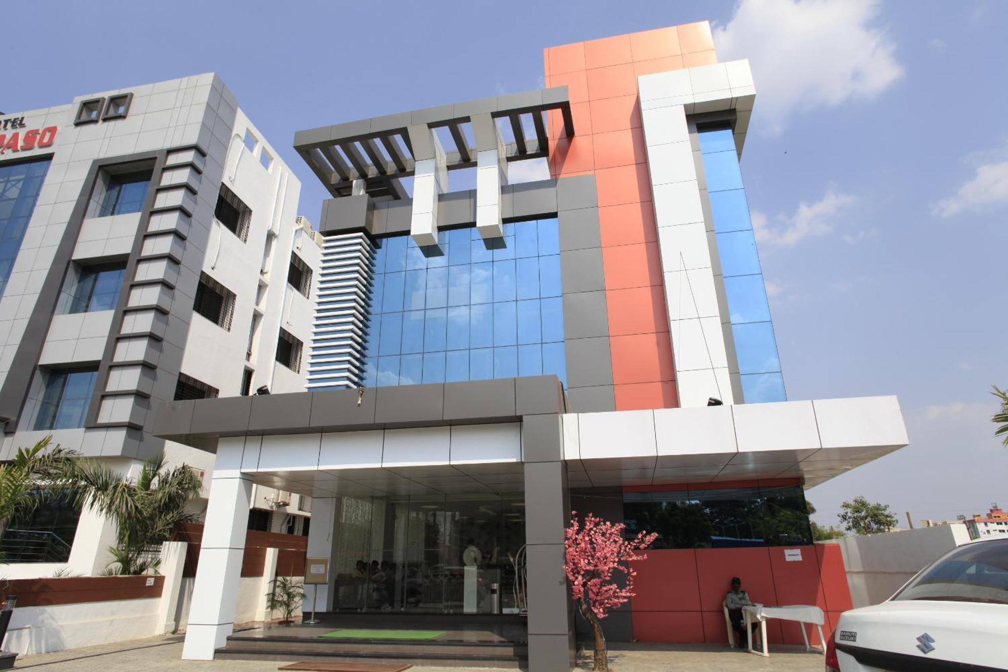 Hotel Sai Mahal Shirdi Exteriör bild